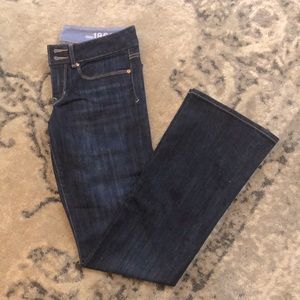 GAP Perfect Boot Jeans, size 26/2r. Gorgeous dark wash, wide leg jeans. NWOT